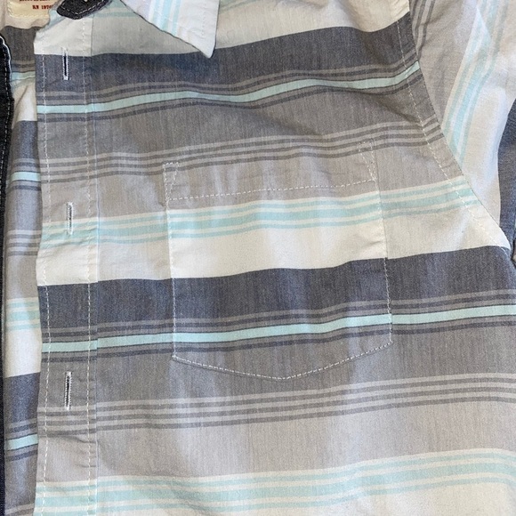 Boys Wrangler button up - Picture 3 of 3